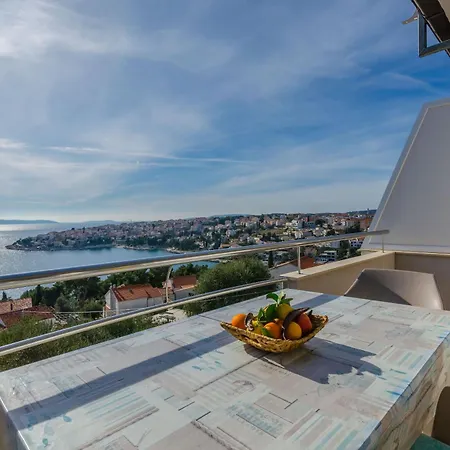 Modric Апартаменты Трогир